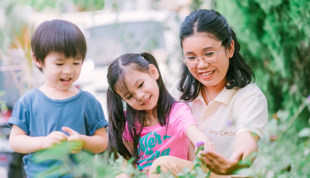 difference between nanny and child care